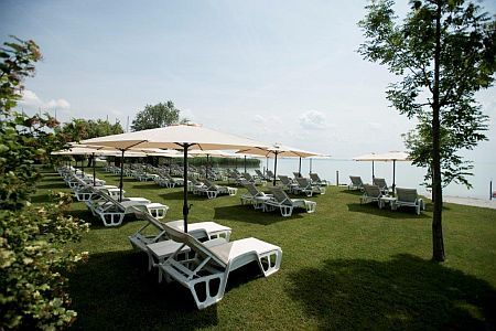 Akciós szállás a Balatonnál a Hotel Marina Port hotelben stranddal