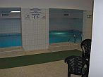 Hotel Pontis wellness medencéje akciós wellness hétvégére Biatorbágyon