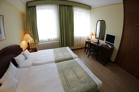 Olcso hotelszoba Budapest centrumában a Nagykörúthoz és a Nyugati Pályaudvarhoz közel, Hotel Omnibus city centre hotel Budapest