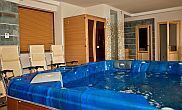 Hotel Óbester**** jacuzzija Debrecenben wellness szolgáltatással